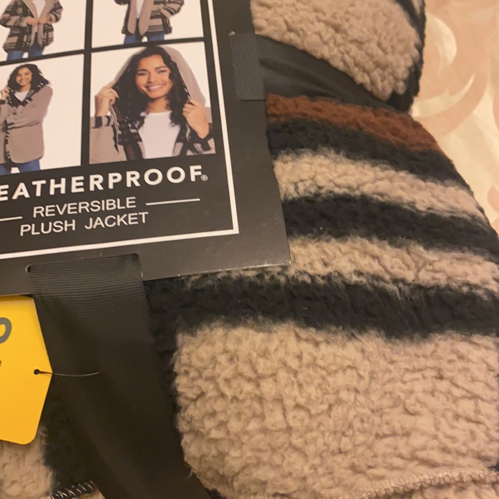 Weatherproof Reversible Plush Jacket NWT - Picture 2 of 3